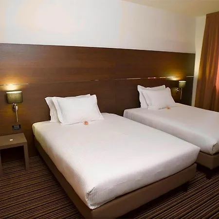 Sweet Hotel